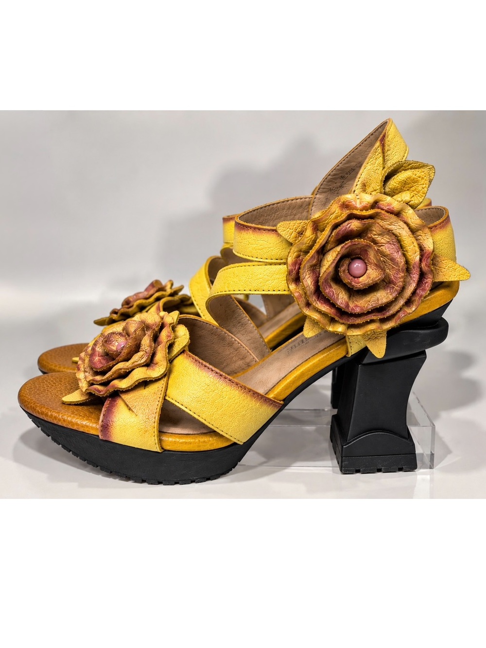 L’Artiste Shelly Yellow Floral Leather Platform Heels EU 41 9.5-10